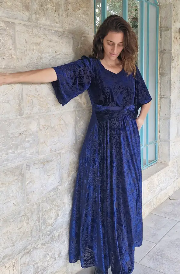 שמלת אריאל כחולה