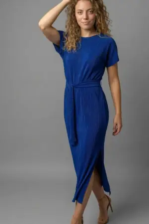 שמלת אנה כחולה